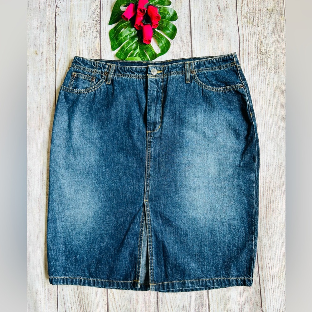 Bailey’s Point Vintage Women’s Front Slit Knee Length Denim Skirt Size 14